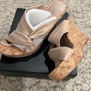 NWT Charles David Lyric cork heeled sandal
